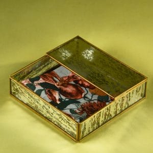 Princess Mirror Open Tissue Holder